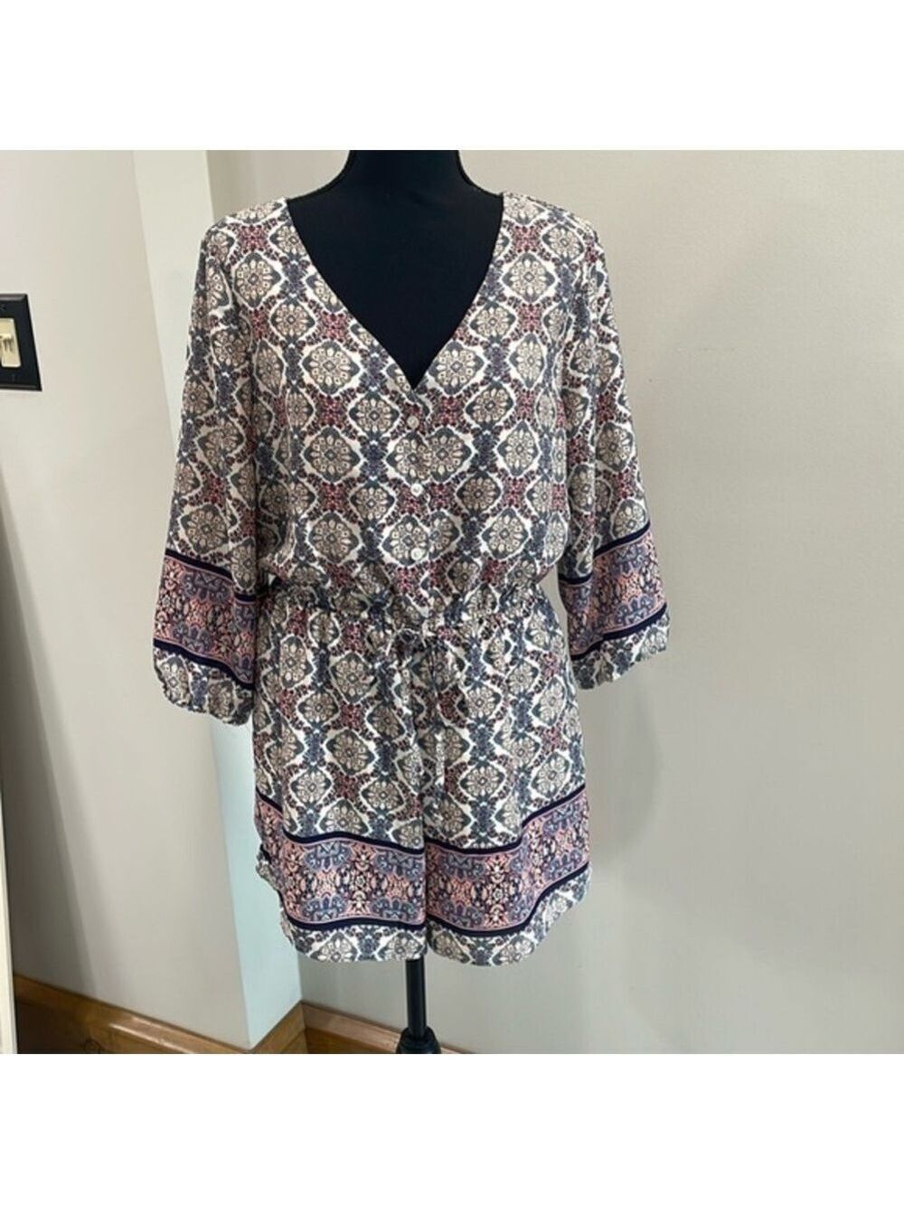 Almost Famous Shorts Romper size M